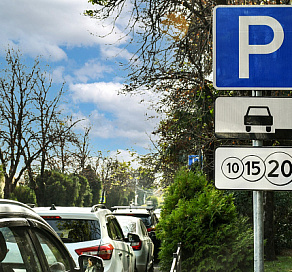 В Сочи введена льгота для многодетных по пользованию платным парковочным пространством