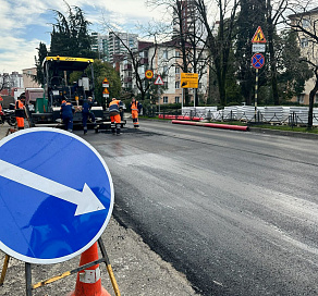 В Сочи в рамках национального проекта «Безопасные качественные дороги» ремонт ведется в соответствии с требованиями доступной среды